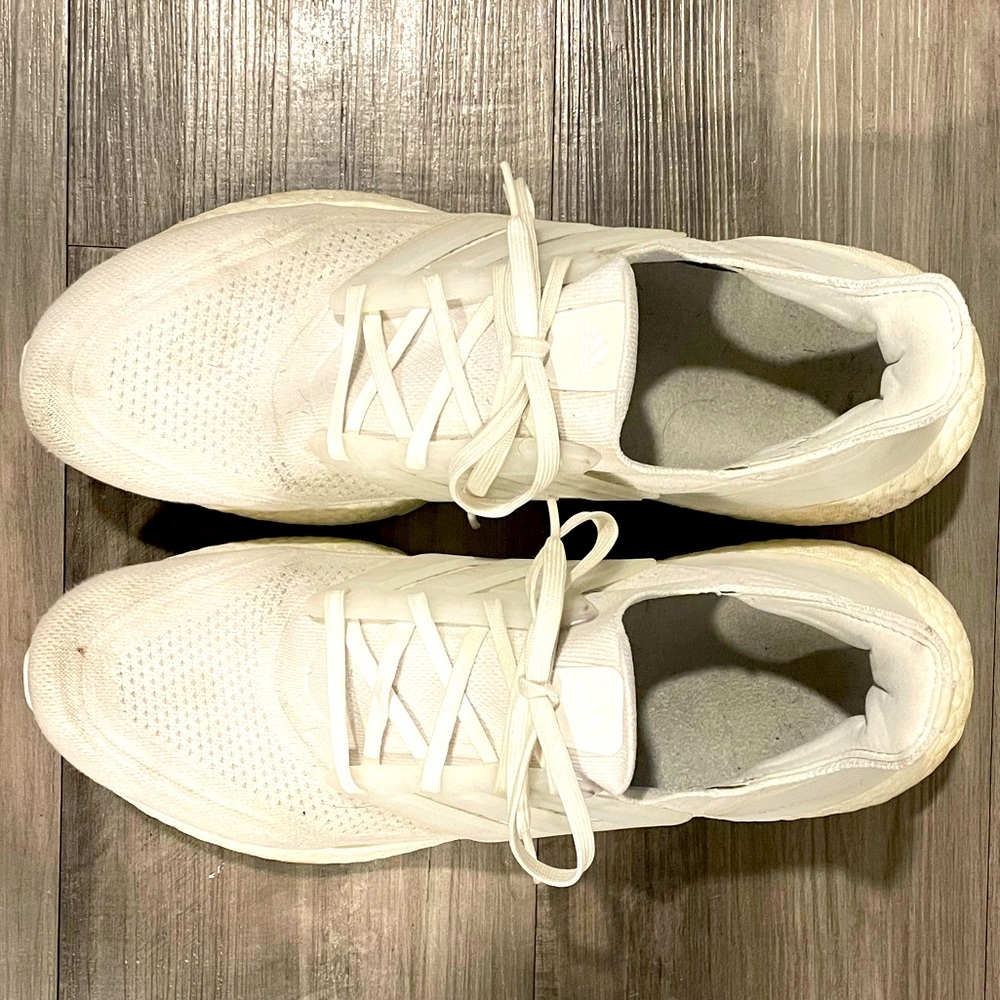 Adidas ULTRABOOST 22 SHOES